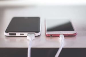 How Long Should a Phone Battery Last?