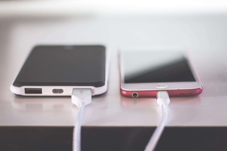 How Long Should a Phone Battery Last?
