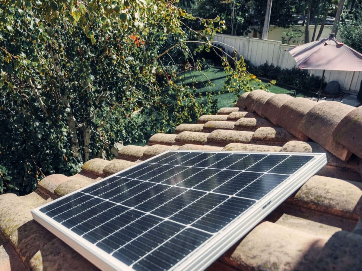 How Long Does It Take to Charge a Solar Battery?