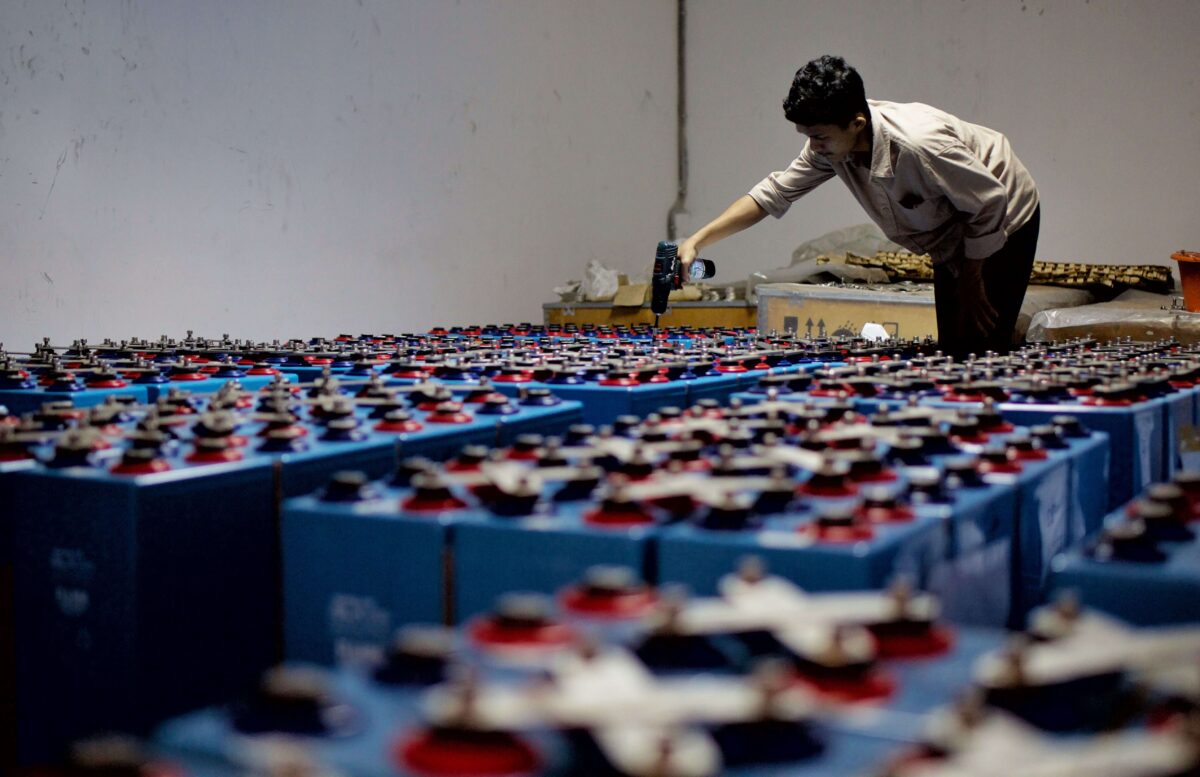 Lithium vs. Lead-Acid Solar Batteries